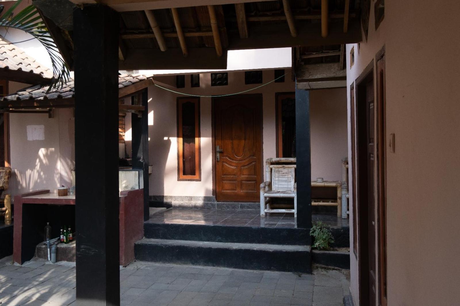 Ramdan Homestay Kuta  المظهر الخارجي الصورة